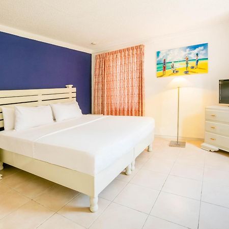 Grand Decameron Montego Beach, A Trademark All-Inclusive Resort Монтего-Бей Екстер'єр фото