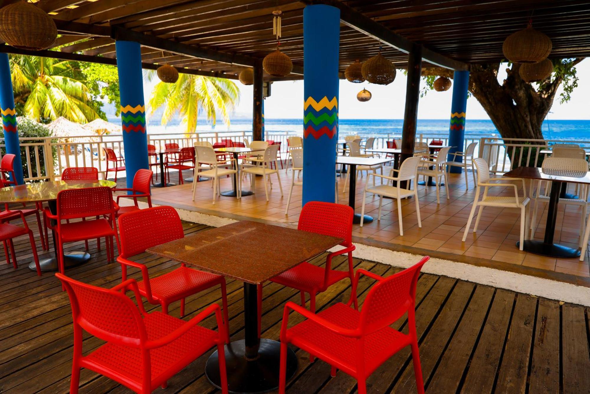 Grand Decameron Montego Beach, A Trademark All-Inclusive Resort Монтего-Бей Екстер'єр фото