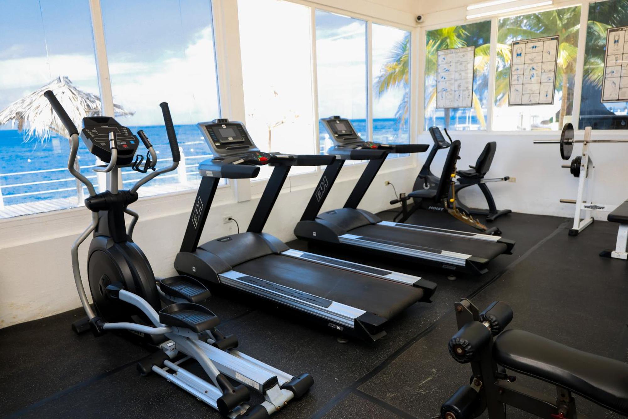 Grand Decameron Montego Beach, A Trademark All-Inclusive Resort Монтего-Бей Екстер'єр фото