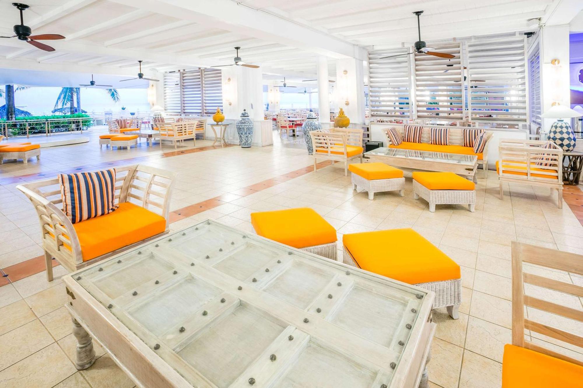 Grand Decameron Montego Beach, A Trademark All-Inclusive Resort Монтего-Бей Екстер'єр фото