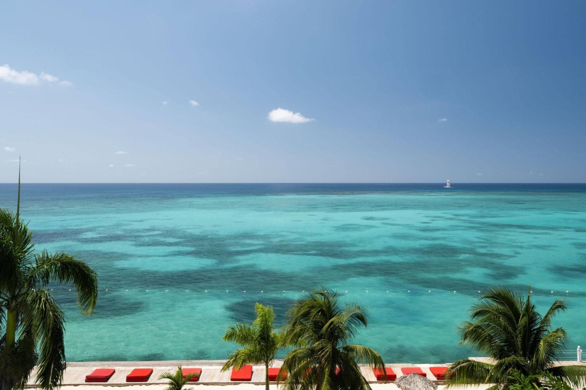 Grand Decameron Montego Beach, A Trademark All-Inclusive Resort Монтего-Бей Екстер'єр фото