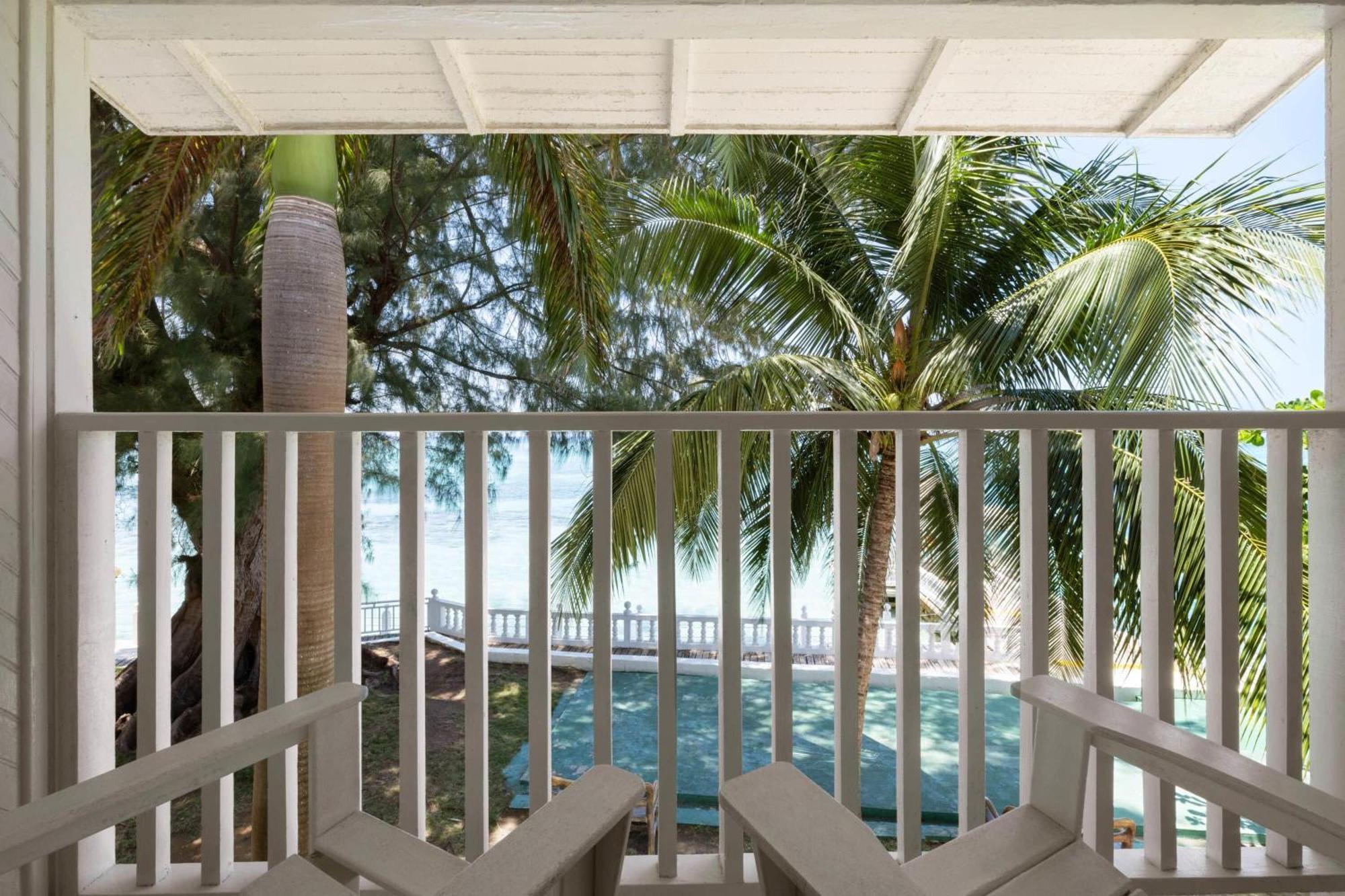 Grand Decameron Montego Beach, A Trademark All-Inclusive Resort Монтего-Бей Екстер'єр фото