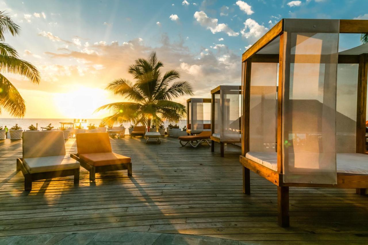Grand Decameron Montego Beach, A Trademark All-Inclusive Resort Монтего-Бей Екстер'єр фото